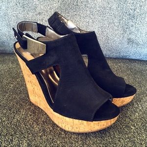 Carlos black wedge sandals with cutouts - size 8.5